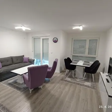 Apartman Deny Apartment